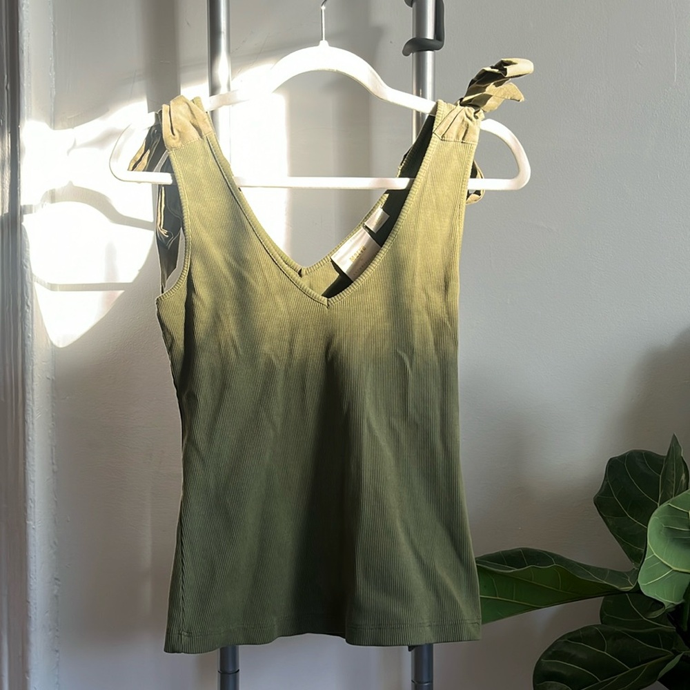 Anthropologie the Rafaela bow tie tank by Maeve